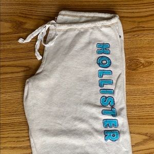 Women’s Hollister white sweatpants